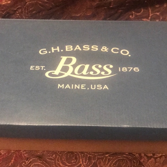 Bass Banks Tan Shoes - Picture 7 of 7